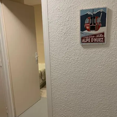 Alpe D Centre Apartment *